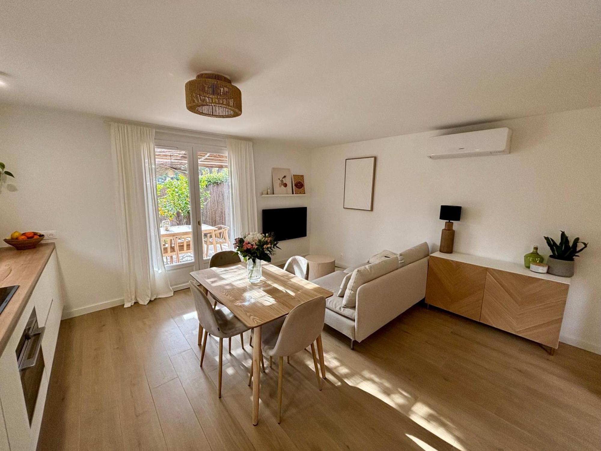 Vakantiehuis Bastidon Paisible Dans Avec Piscine Fréjus
